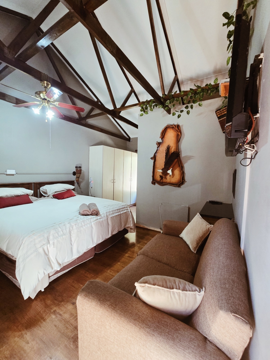 18 Bedroom Property for Sale in Geelhoutboom AH Western Cape